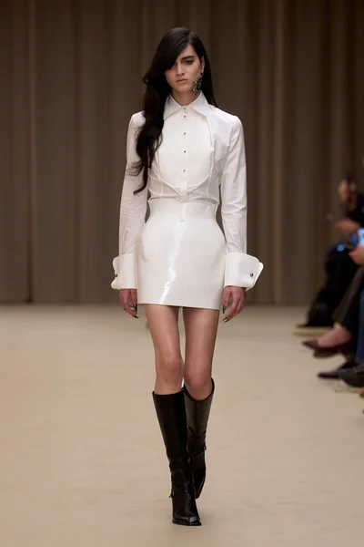 Look 8